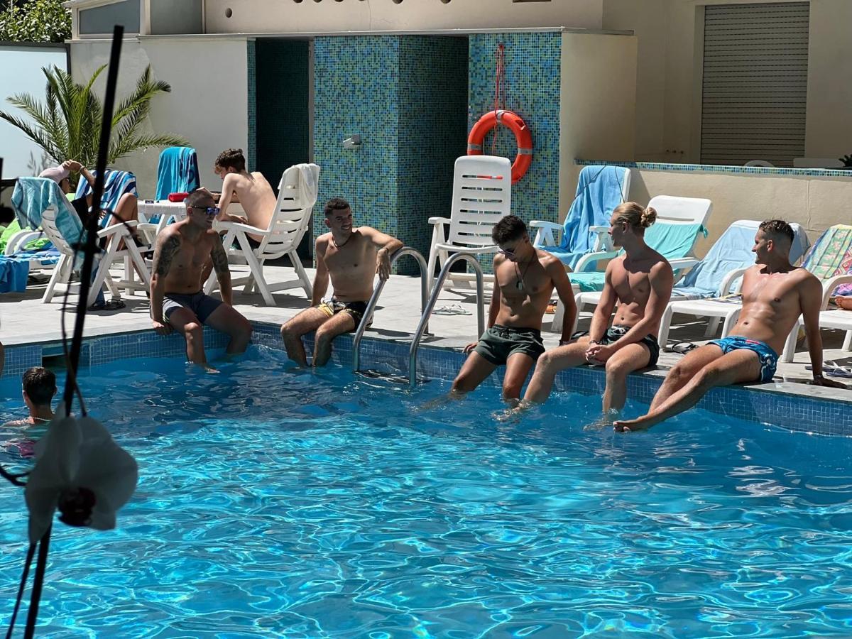Hotel Ardea Riccione Exteriör bild