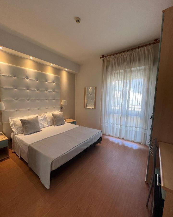 Hotel Ardea Riccione Exteriör bild