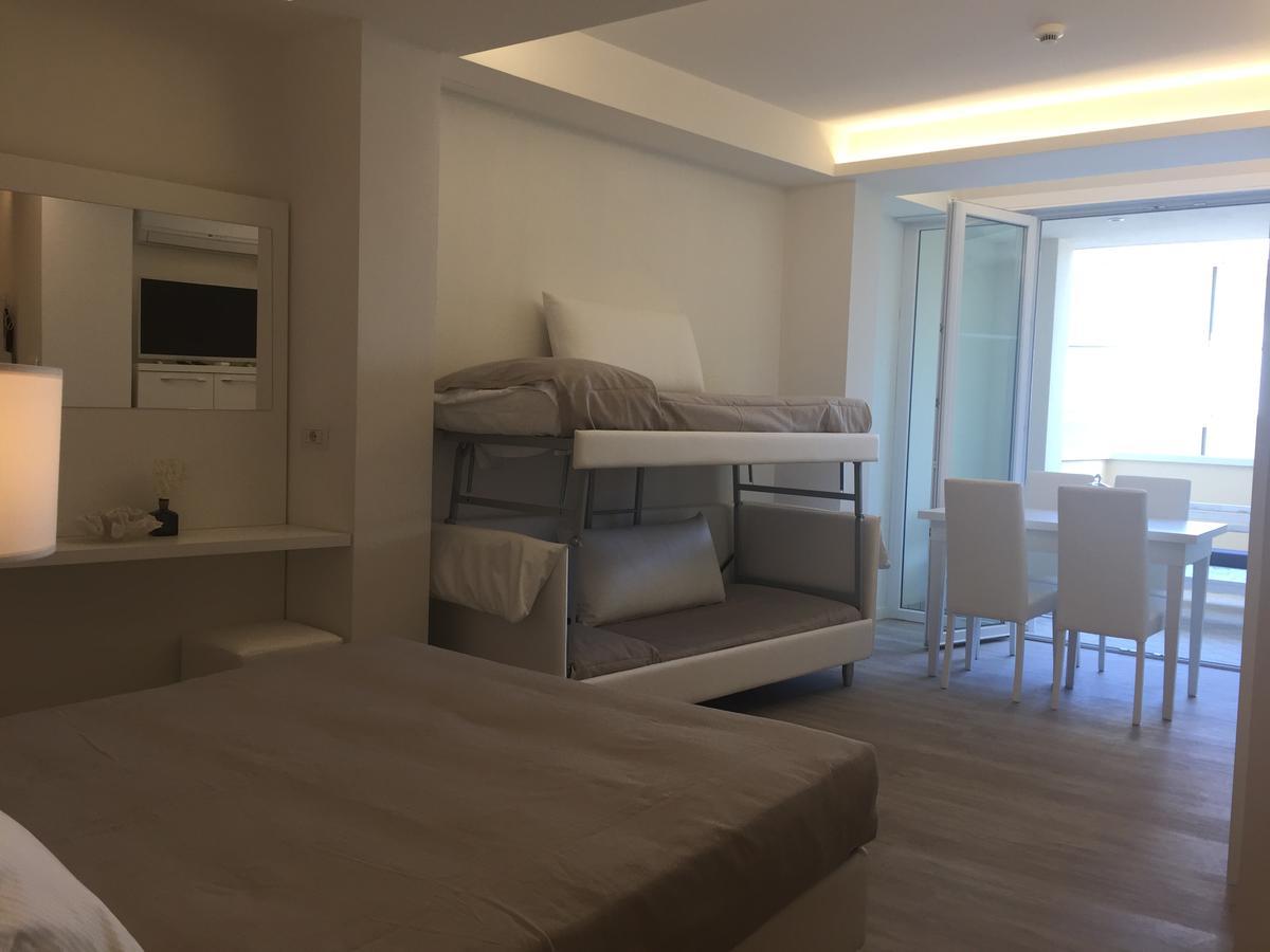 Hotel Ardea Riccione Exteriör bild